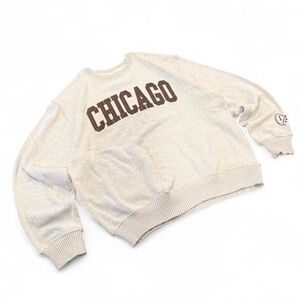 Vintage 90’s Chicago Beige Long Sleeve Tee